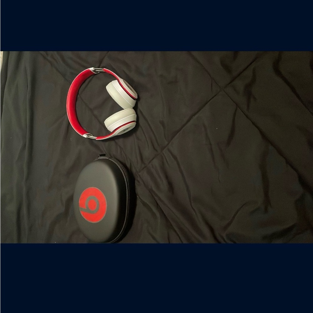 Beats by Dre Red and White Headphones with Case